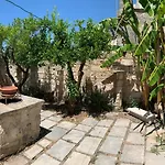 Residence Zoe - Luna Serrano